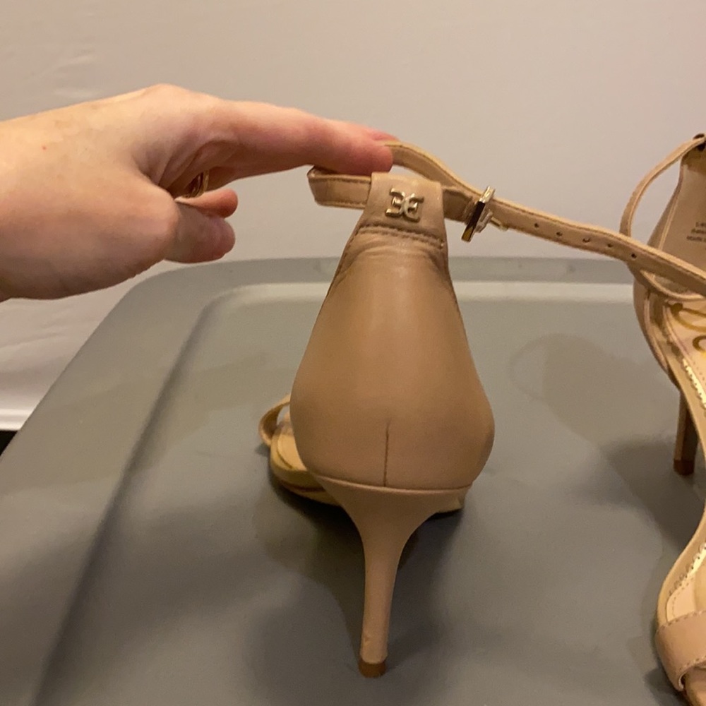 Pump - Picture 2 of 2